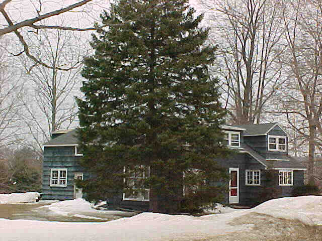 Building photograph for 2 HAMMERTOWN ROAD